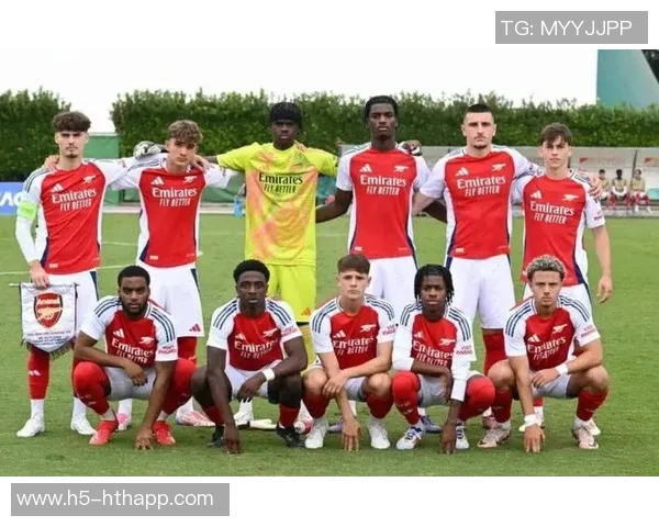 曼联与阿森纳争夺布莱克本小将泰洪引发关注