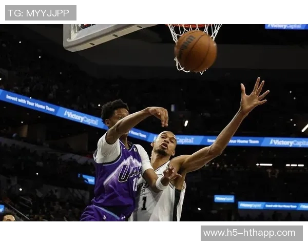 华子赞文班亚马封盖能力出众脚步灵活称其为独一无二的篮球天才