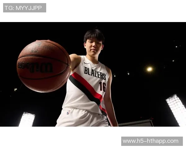 杨瀚森英语水平提升缓慢夏季联赛依赖克里斯翻译沟通 杨瀚森英语水平提升缓慢夏季联赛依赖克里斯翻译沟通