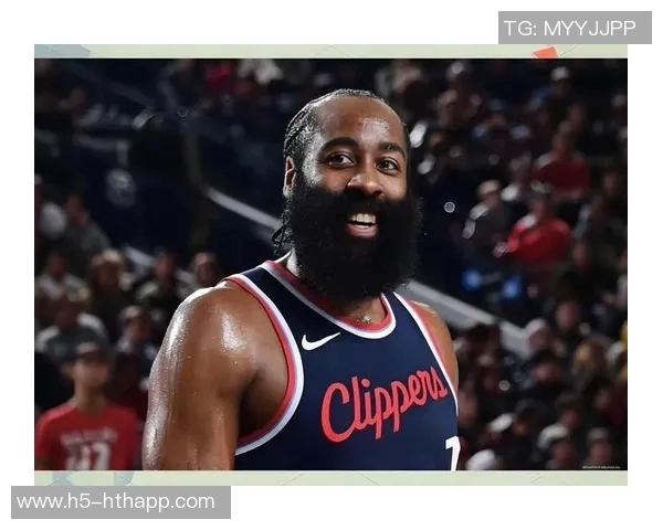 哈登盛赞米切尔无私自信称其具备随时得分能力