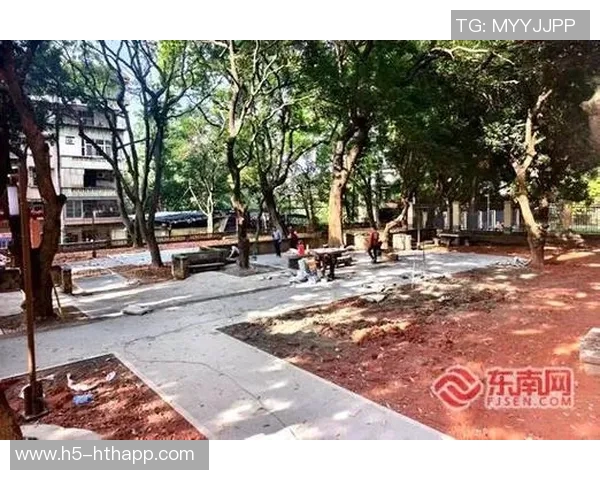 皮尔斯直言约会费用过高不应恋爱引发热议